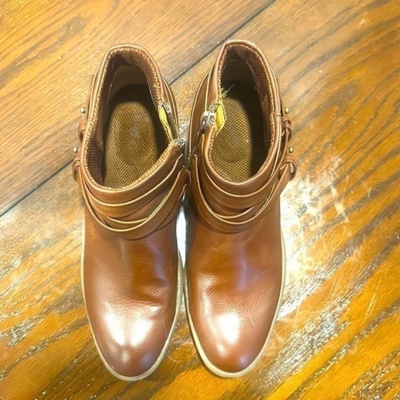 BOC - Picture 5 of 8